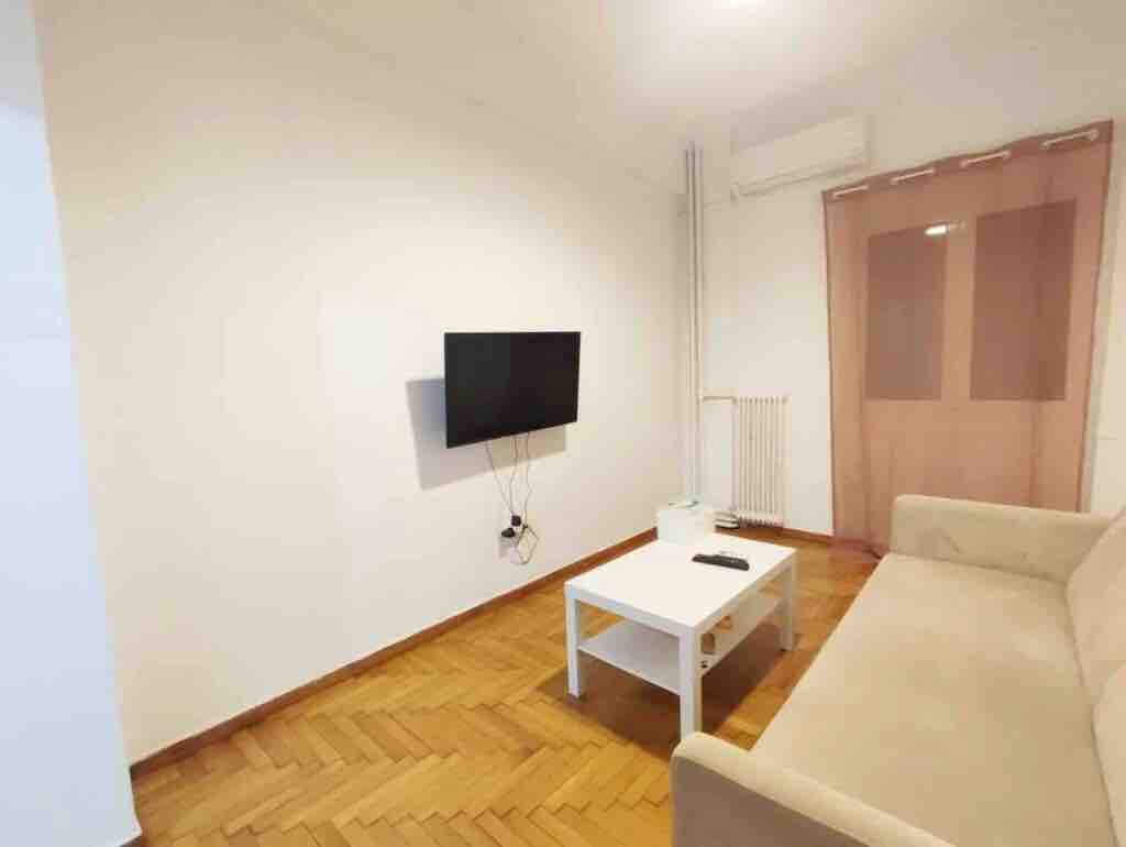 АФИНЫ-ПЛАКА продажа в историческом центре квартира 45 м²