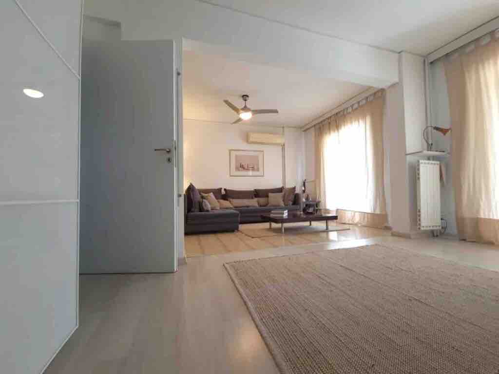 Афинская Ривьера продается квартира 90 м² в АФИНАХ-Вульягмени у моря
