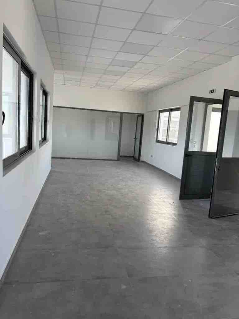 АФИНЫ-ВАРКИЗА продажа Коммерческая недвижимость-здание 650 м² (Афинская Ривьера)